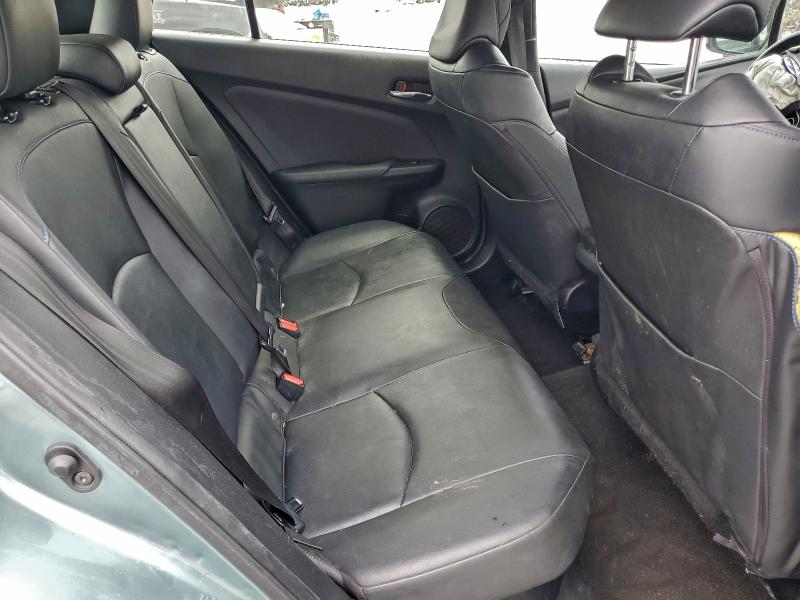 Фото 10 - TOYOTA PRIUS