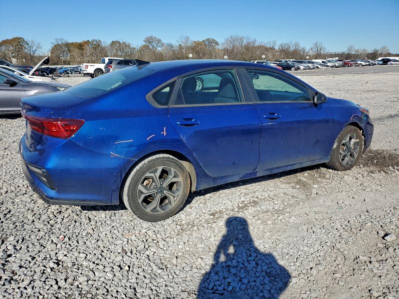 Фото 3 - KIA FORTE