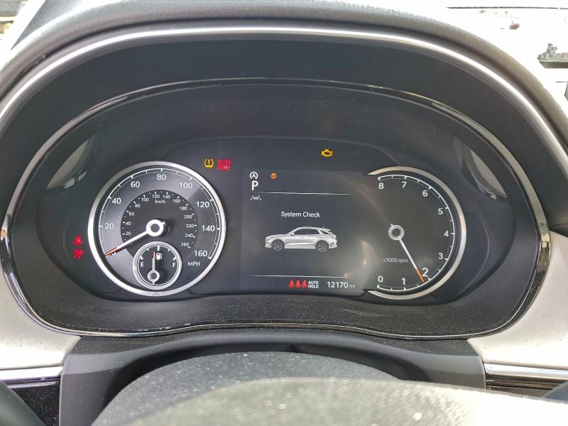 Фото 9 - GENESIS GV70 BASE