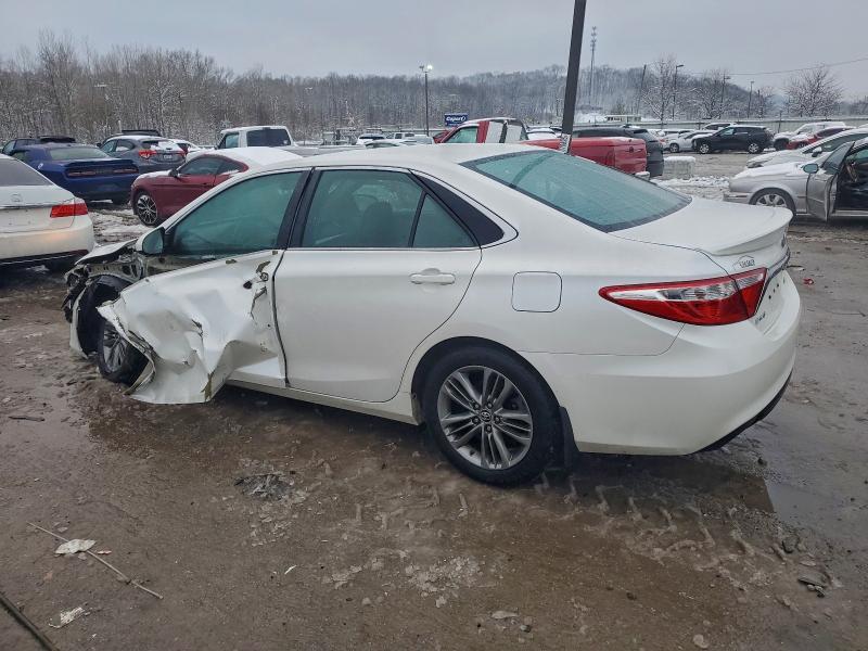 Фото 2 - TOYOTA CAMRY