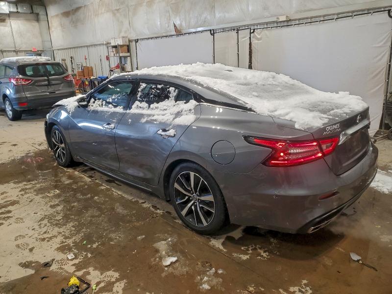 Фото 2 - NISSAN MAXIMA