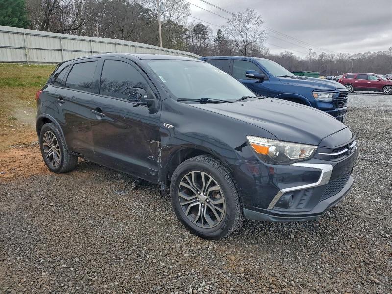 Фото 4 - MITSUBISHI OUTLANDER