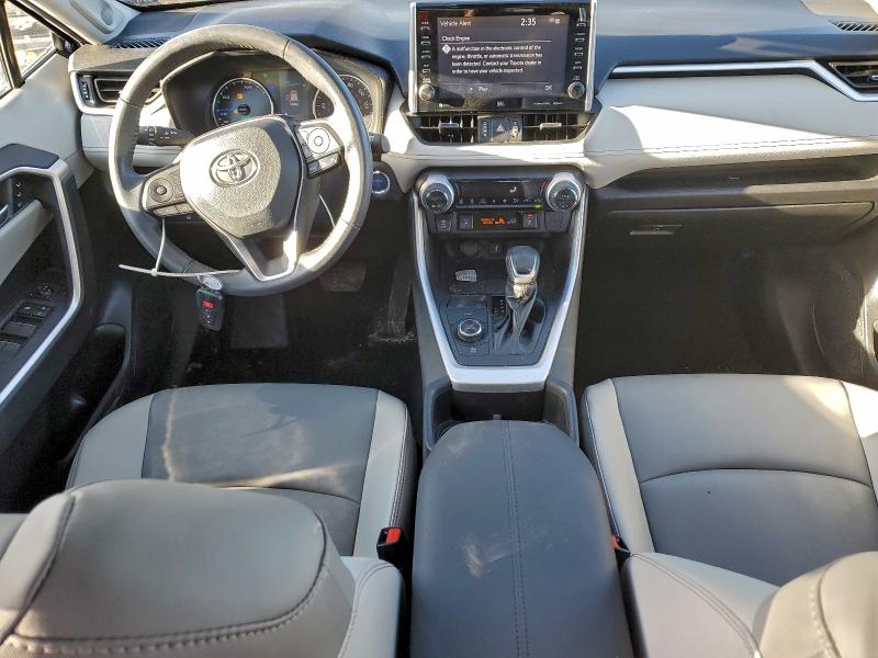 Фото 8 - TOYOTA RAV4