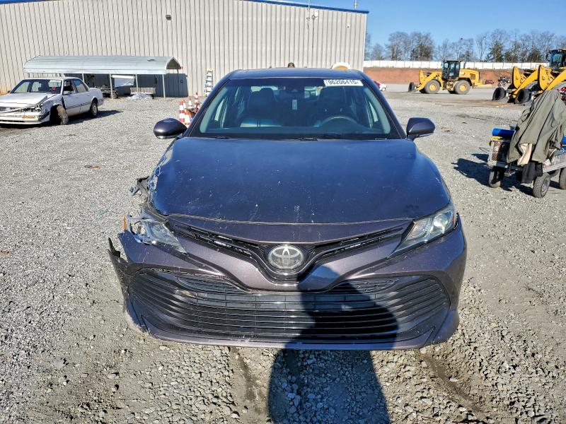 Фото 5 - TOYOTA CAMRY