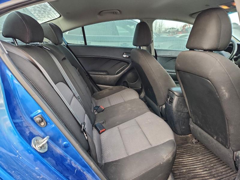 Фото 10 - KIA FORTE