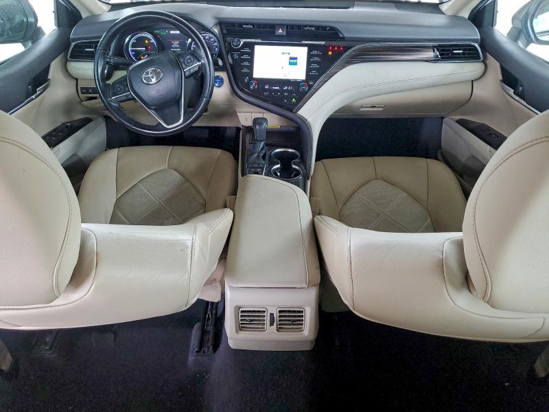 Фото 8 - TOYOTA CAMRY