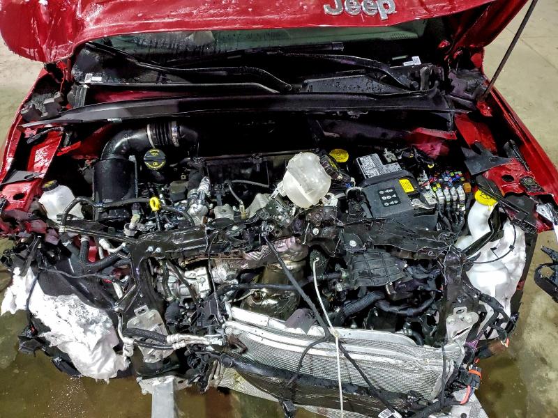 Фото 12 - JEEP COMPASS