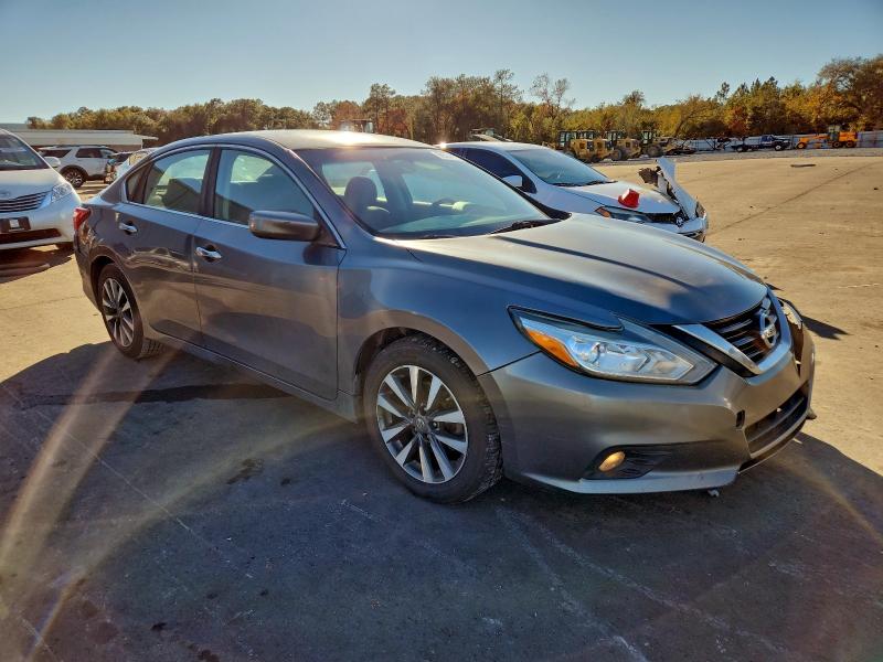 Фото 4 - NISSAN ALTIMA