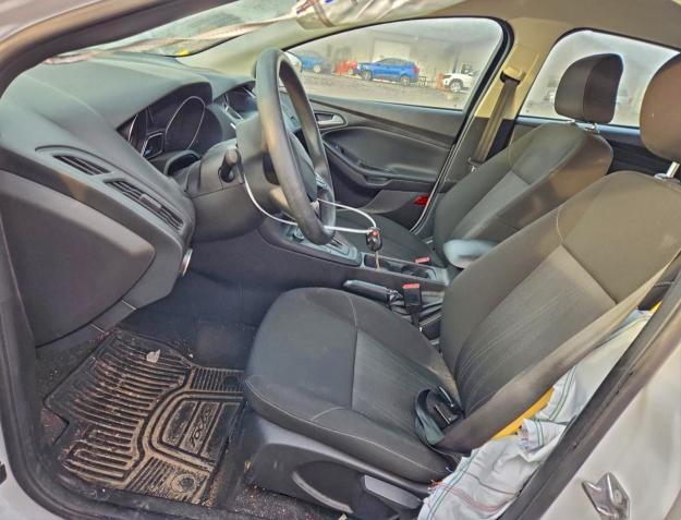 Фото 7 - FORD FOCUS