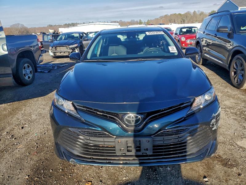 Фото 5 - TOYOTA CAMRY