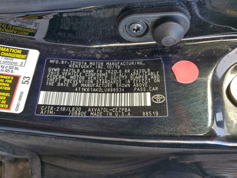 Фото 13 - TOYOTA CAMRY