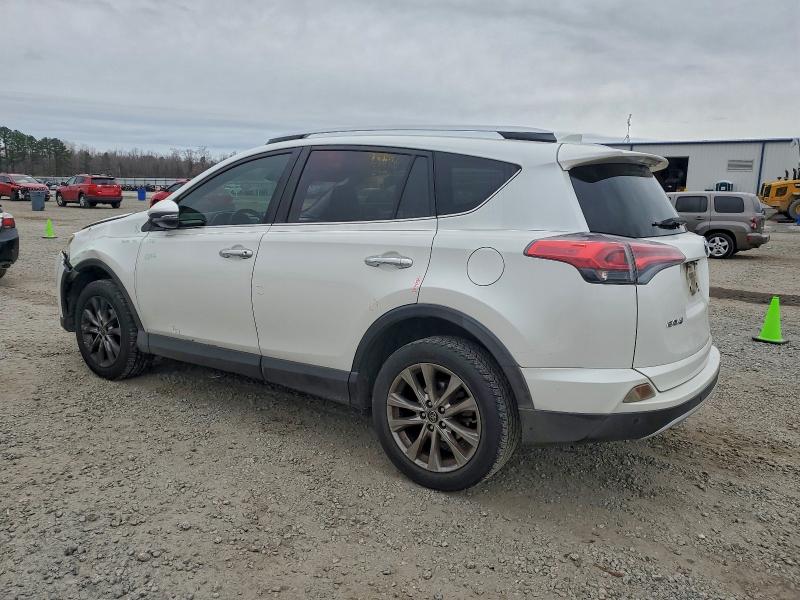 Фото 2 - TOYOTA RAV4