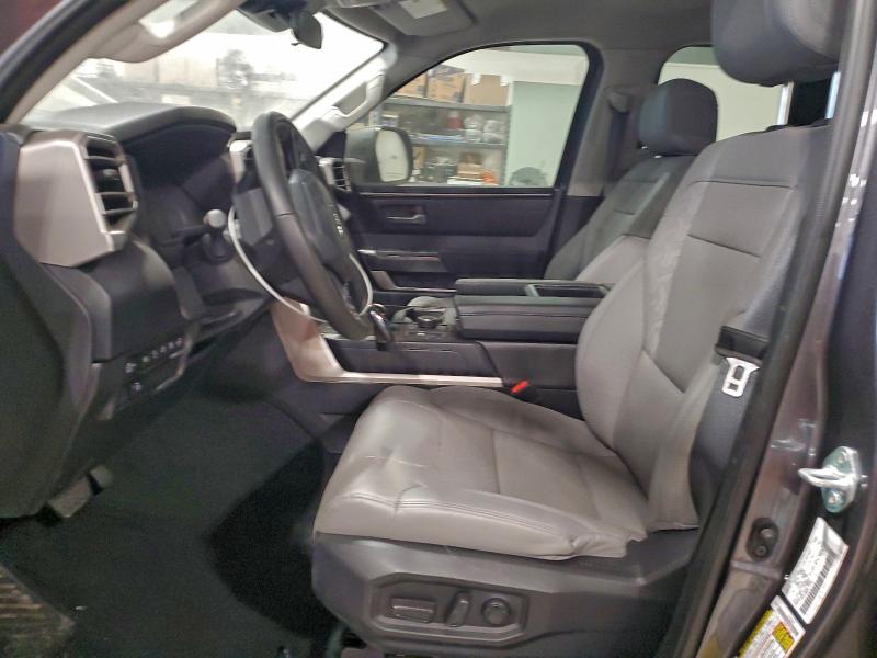 Фото 7 - TOYOTA TUNDRA