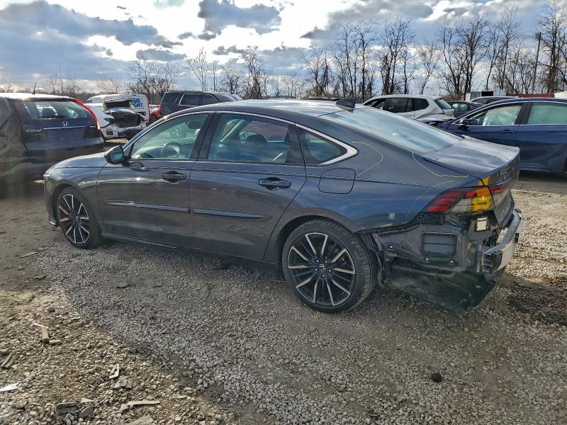 Фото 2 - HONDA ACCORD