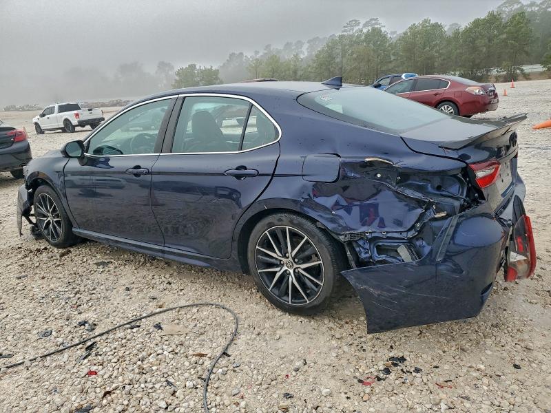 Фото 2 - TOYOTA CAMRY