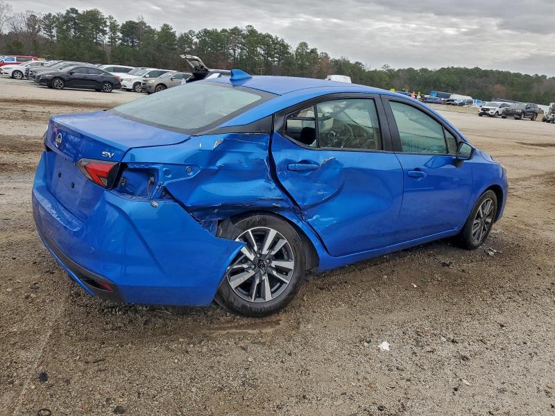 Фото 3 - NISSAN VERSA