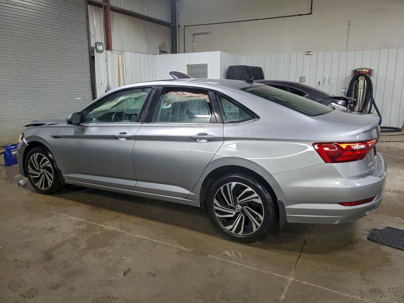 Фото 2 - VOLKSWAGEN JETTA