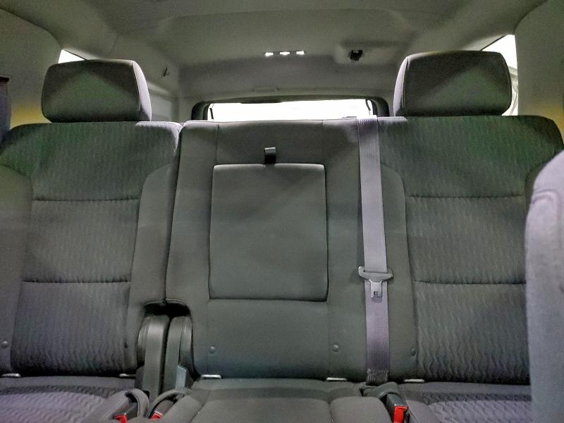 Фото 10 - GMC YUKON