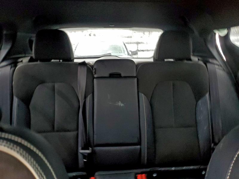 Фото 10 - VOLVO XC40