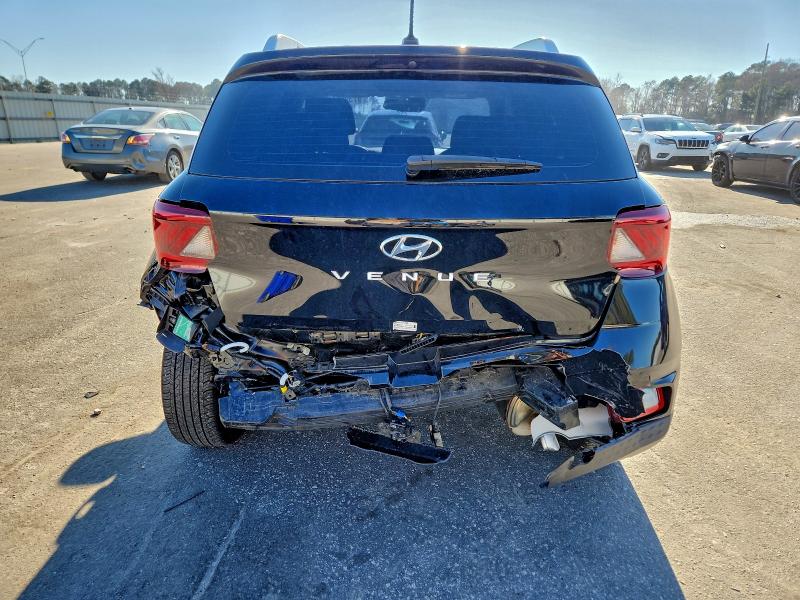 Фото 6 - HYUNDAI VENUE