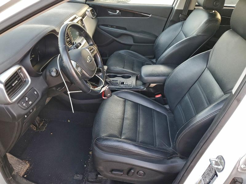 Фото 7 - KIA SORENTO