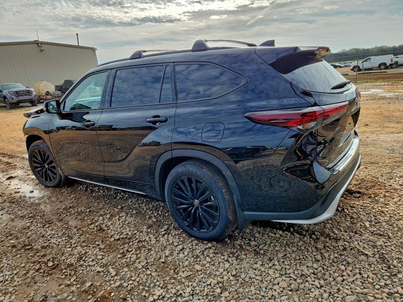 Фото 2 - TOYOTA HIGHLANDER