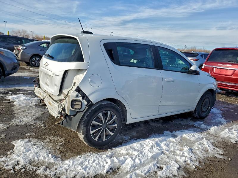 Фото 3 - CHEVROLET SONIC