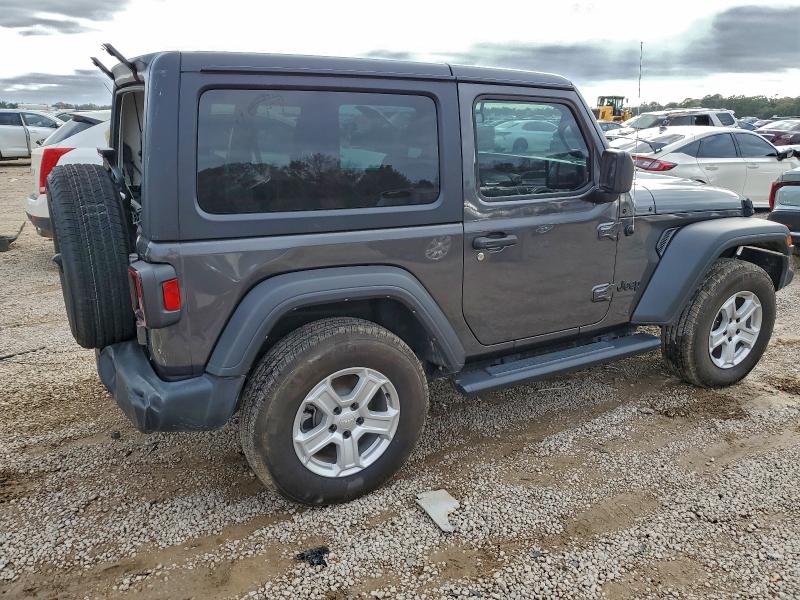 Фото 3 - JEEP WRANGLER