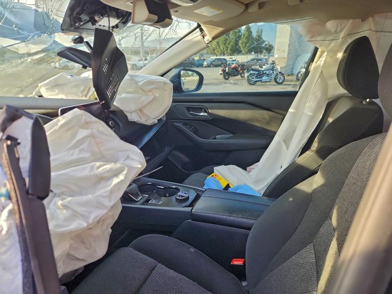 Фото 7 - NISSAN ROGUE