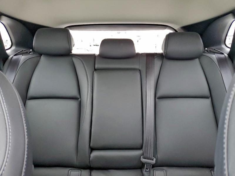 Фото 10 - MAZDA CX30