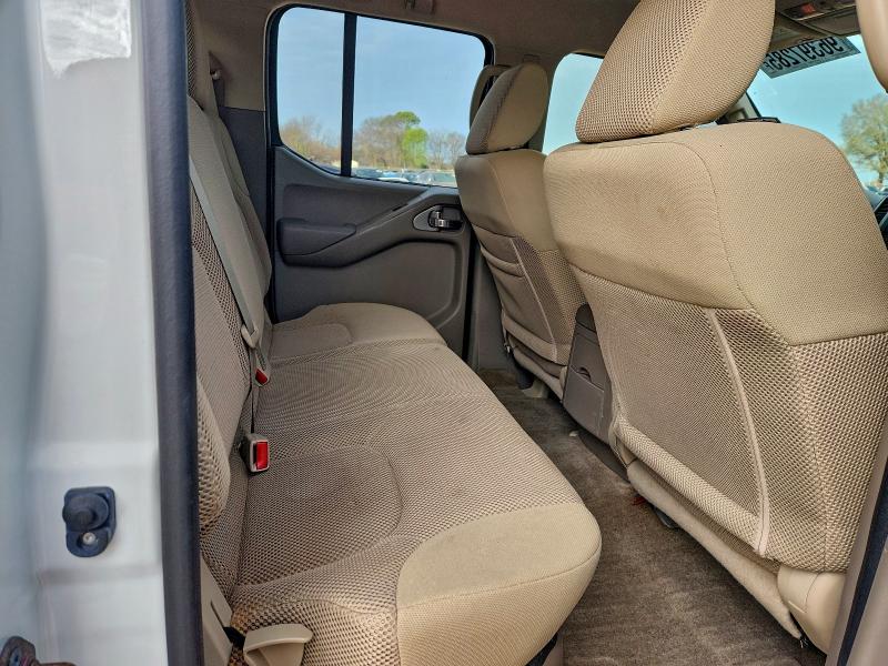 Фото 10 - NISSAN FRONTIER