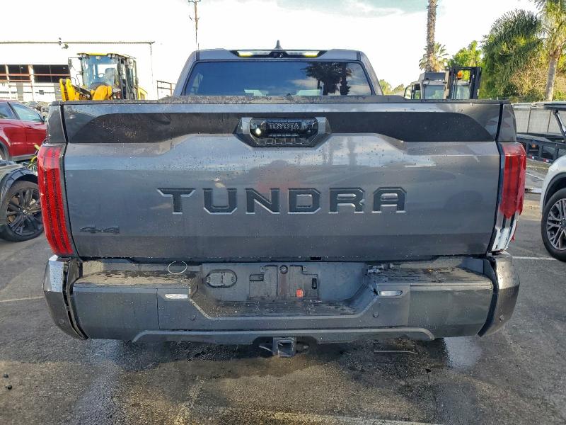 Фото 6 - TOYOTA TUNDRA