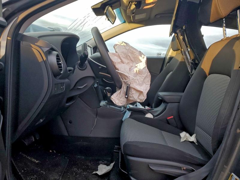 Фото 7 - HYUNDAI KONA