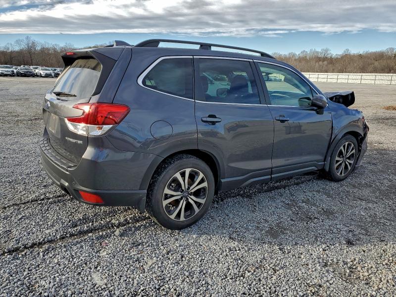 Фото 3 - SUBARU FORESTER