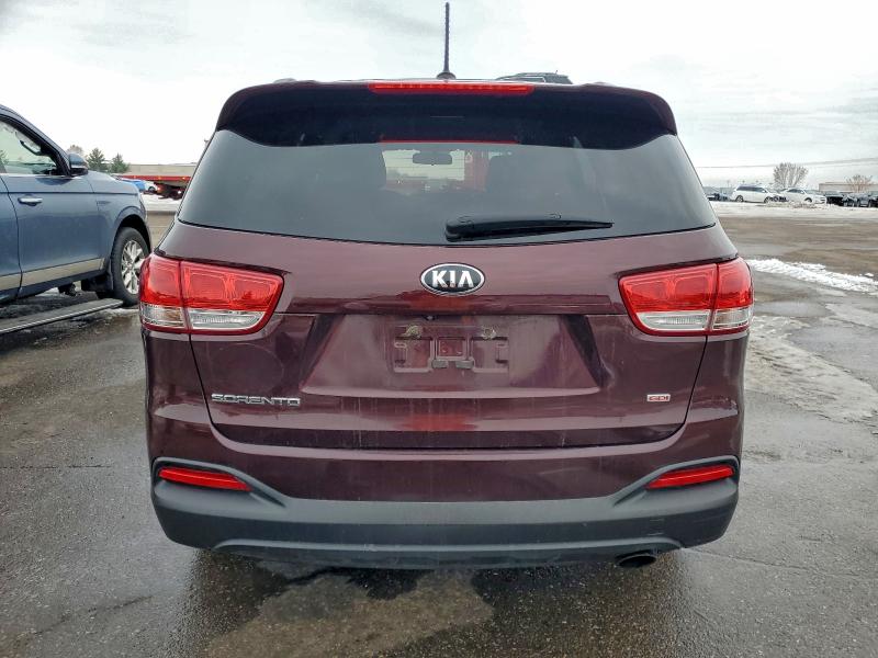 Фото 6 - KIA SORENTO