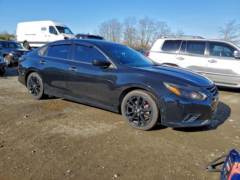 Фото 4 - NISSAN ALTIMA