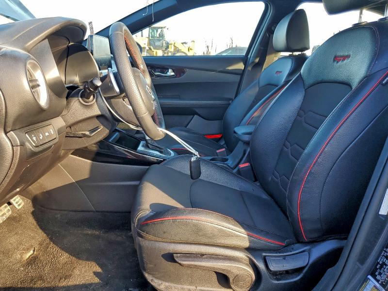 Фото 7 - KIA FORTE