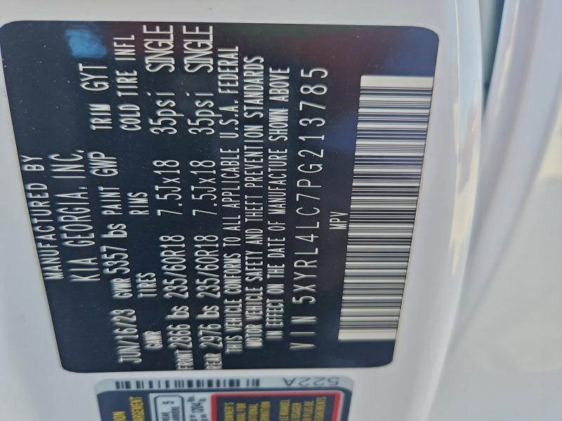 Фото 13 - KIA SORENTO