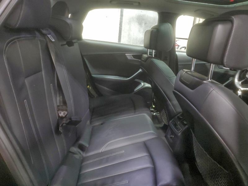 Фото 10 - AUDI A4