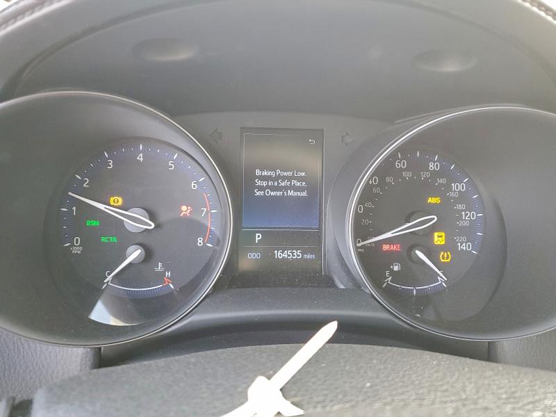 Фото 9 - TOYOTA C-HR