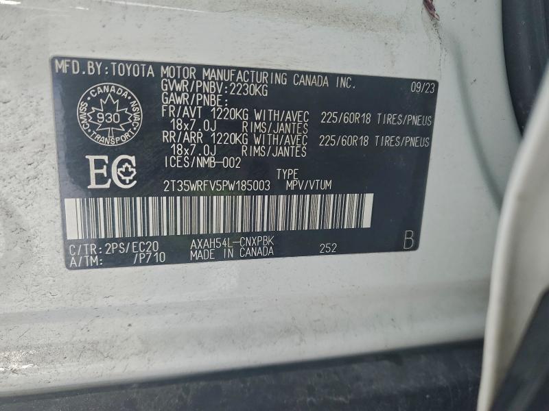 Фото 13 - TOYOTA RAV4