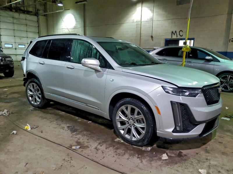 Фото 4 - CADILLAC XT6