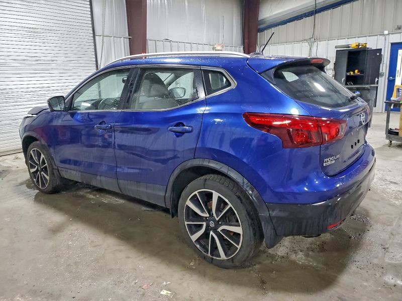 Фото 2 - NISSAN ROGUE