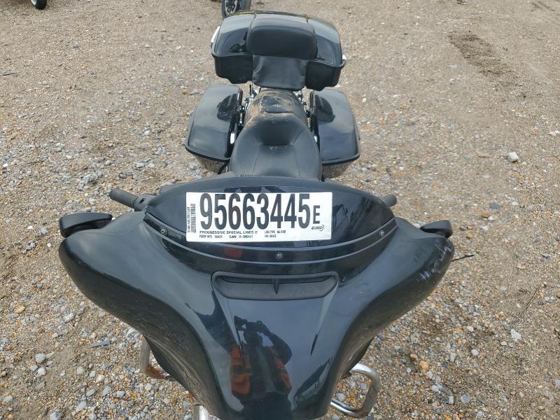 HARLEY-DAVIDSON FL 2016