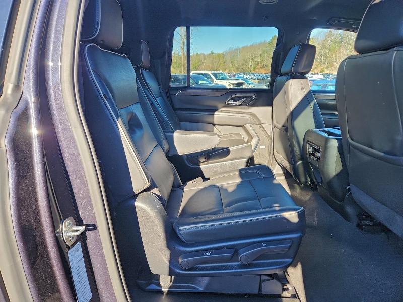 Фото 11 - CHEVROLET SUBURBAN