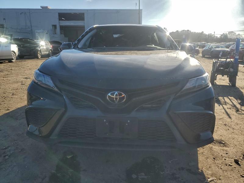 Фото 5 - TOYOTA CAMRY