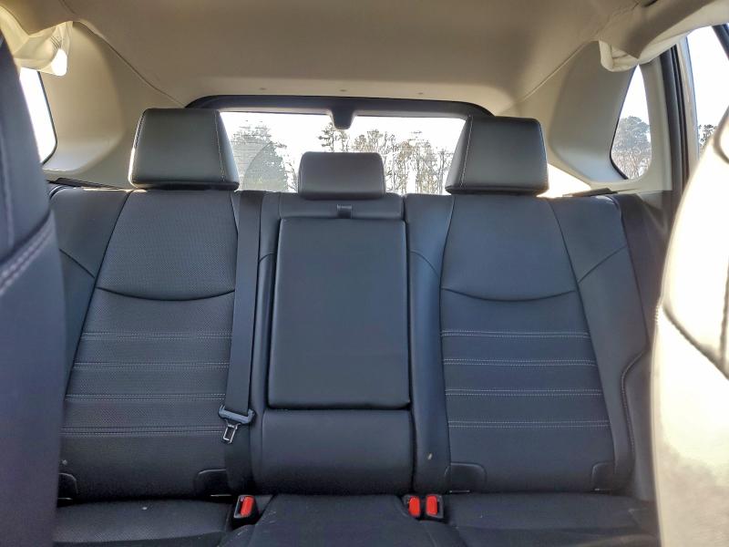 Фото 10 - TOYOTA RAV4