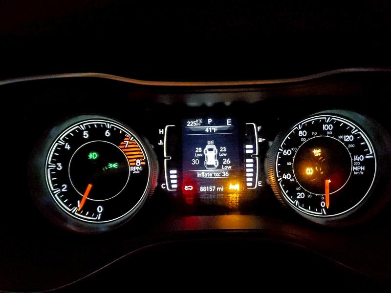 Фото 9 - JEEP GRAND CHER