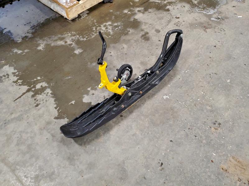 SKI-DOO SNOWMOBILE 2024