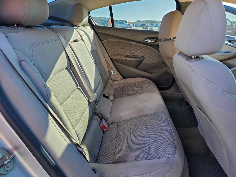 Фото 10 - CHEVROLET CRUZE